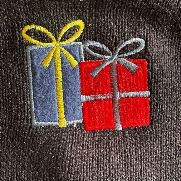 Field Gear Vintage Christmas Sweater - Picture 5 of 6